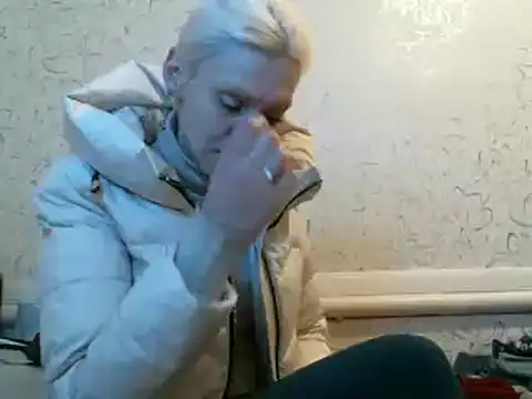 Julie Silver online show from February 2025 07:38:02 PM