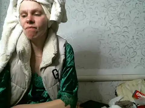 Julie Silver online show from February 2025 04:54:01 PM