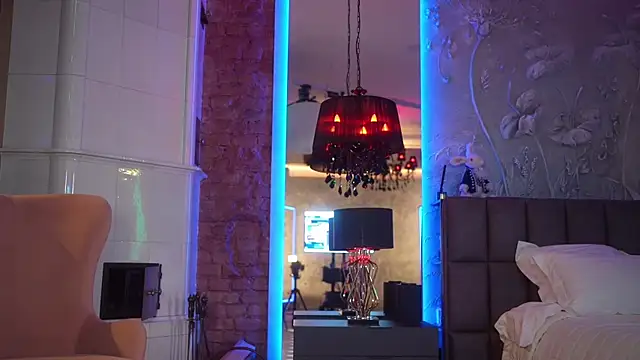 eva fashionista online show from January 2026 03:24:02 AM