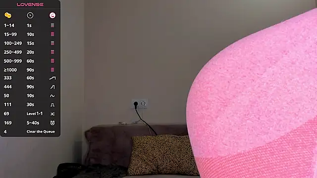 Kimmberr online show from March 2026 04:12:02 AM