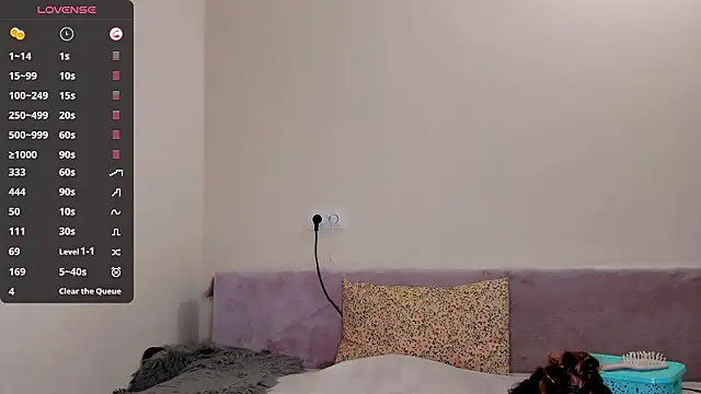 Kimmberr online show from June 2026 06:24:02 AM