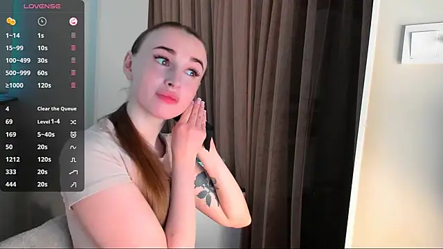 Snapshot of Kimmberr chatting on February 2025 04:32:02 AM Kimmberr online show from February 2025 04:32:02 AM