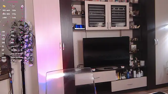 Snapshot of SheilaRyan chatting on November 2025 05:13:01 AM SheilaRyan online show from November 2025 05:13:01 AM