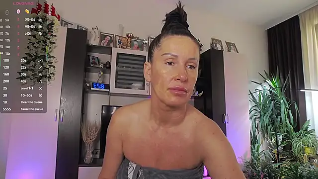 SheilaRyan online show from April 2026 05:22:02 AM