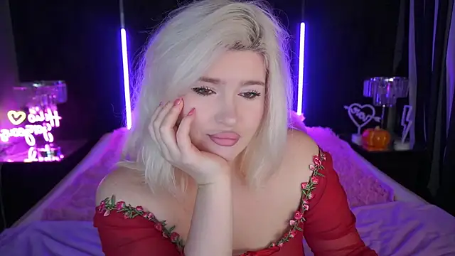 Snapshot of CocoSecretss chatting on November 2025 07:41:02 AM CocoSecretss online show from November 2025 07:41:02 AM