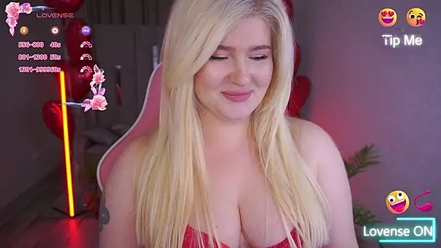 CocoSecretss online show from February 2025 05:25:02 PM