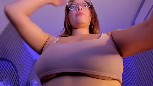 Dollar-girl online show from May 2026 06:19:02 AM