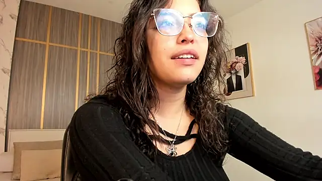 Dollar-girl online show from February 2026 02:05:01 PM