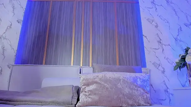 Dollar-girl online show from February 2026 02:15:01 PM