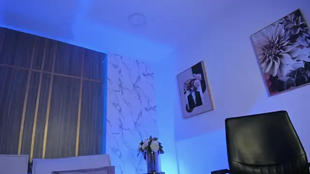 Dollar-girl online show from March 2026 02:19:02 PM