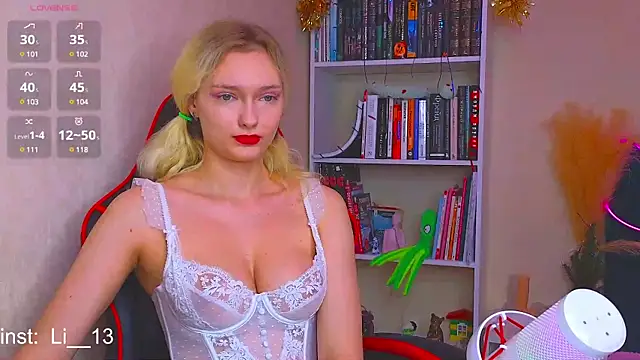 Angelina  1 online show from December 2024 07:56:01 PM