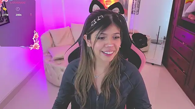 Snapshot of NATAASHA___ chatting on November 2025 03:39:02 AM NATAASHA online show from November 2025 03:39:02 AM