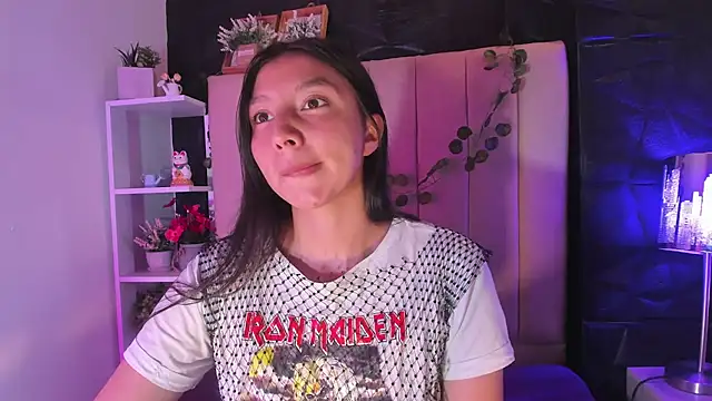 kendall saenz online show from December 2025 07:37:02 PM