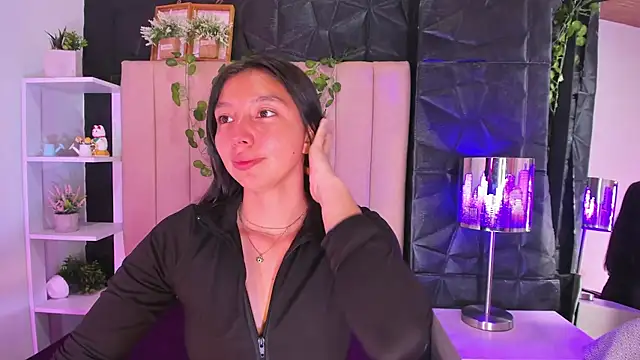 kendall saenz online show from November 2025 03:22:01 PM