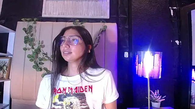 kendall saenz online show from October 2025 07:28:01 PM