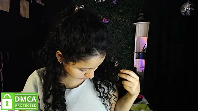 Mr MrsCurie online show from March 2026 11:32:01 PM