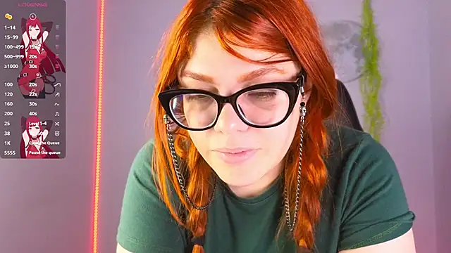 Snapshot of lucie_nicolls chatting on February 2025 11:09:01 PM lucie nicolls online show from February 2025 11:09:01 PM
