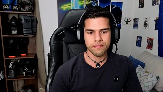 Snapshot of JacobKirito chatting on November 2025 01:32:02 AM JacobKirito online show from November 2025 01:32:02 AM