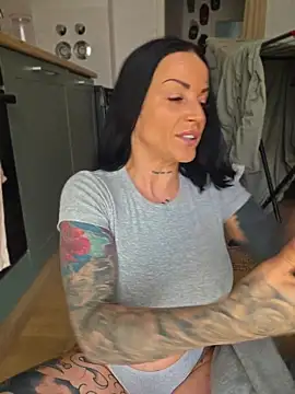 EmilyDiazofficial online show from May 2026 09:13:01 AM
