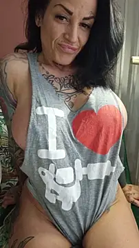 Snapshot of EmilyDiazofficial chatting on November 2025 01:37:02 PM EmilyDiazofficial online show from November 2025 01:37:02 PM