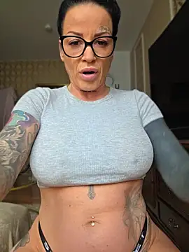 EmilyDiazofficial online show from May 2026 12:57:02 PM