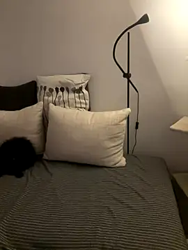 Snapshot of LizzyLush_ chatting on October 2025 10:32:02 PM LizzyLush  online show from October 2025 10:32:02 PM