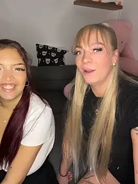 Snapshot of LizzyLush_ chatting on October 2025 07:48:02 PM LizzyLush  online show from October 2025 07:48:02 PM