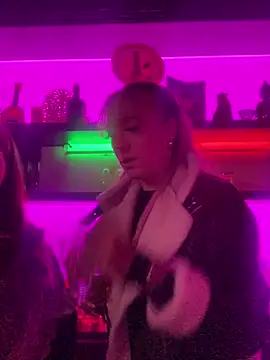 Snapshot of LizzyLush_ chatting on September 2025 11:53:01 PM LizzyLush  online show from September 2025 11:53:01 PM