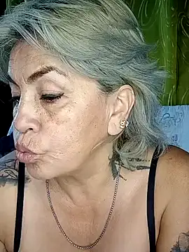 Snapshot of DirtyBIianca chatting on February 2025 07:50:01 AM DirtyBIianca online show from February 2025 07:50:01 AM