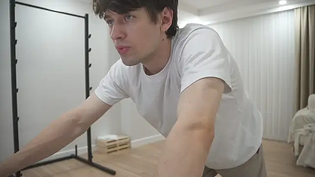 tommyjoyer online show from November 2025 11:58:02 AM