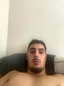 Snapshot of Vale_187 chatting on November 2025 11:32:01 AM Vale 187 online show from November 2025 11:32:01 AM