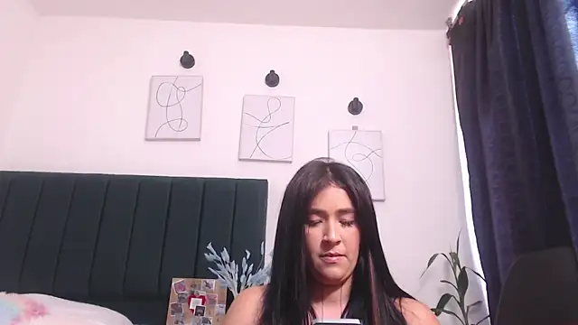 NicollColeman online show from October 2025 04:15:02 PM