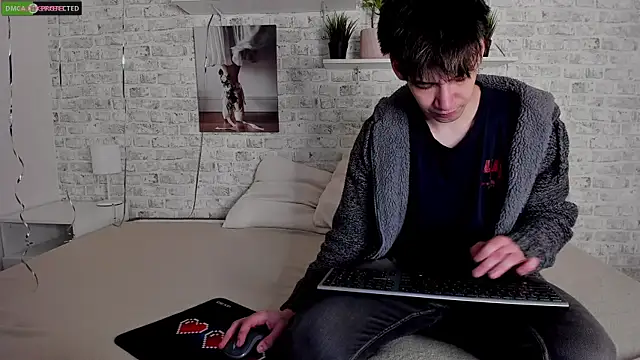 CalvinOwens online show from March 2025 03:43:01 AM