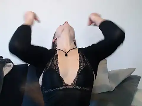 Snapshot of naikah714 chatting on December 2024 03:21:02 PM naikah714 online show from December 2024 03:21:02 PM