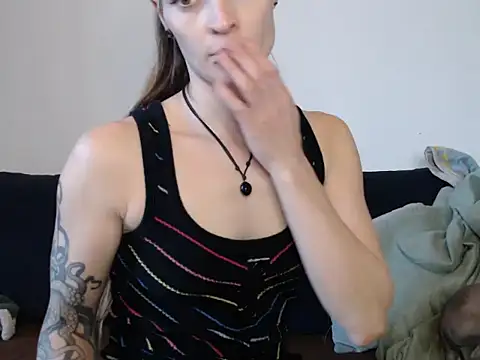 Snapshot of naikah714 chatting on February 2025 04:50:01 PM naikah714 online show from February 2025 04:50:01 PM