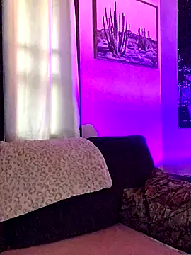 SidneyRaee online show from September 2025 01:51:01 PM