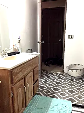 SidneyRaee online show from October 2025 02:54:02 PM