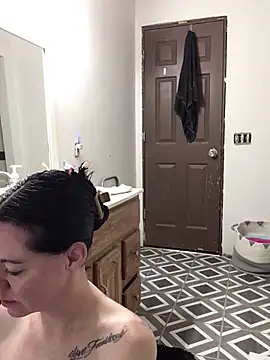 SidneyRaee online show from September 2025 11:39:02 AM