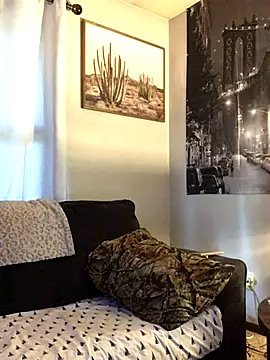 SidneyRaee online show from September 2025 05:49:01 PM