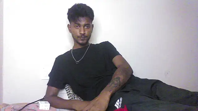 Snapshot of just_fucks chatting on October 2025 07:58:01 PM just fucks online show from October 2025 07:58:01 PM