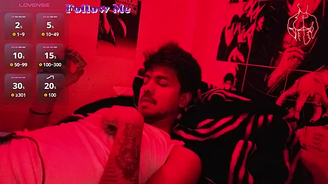 Snapshot of just_fucks chatting on May 2026 06:50:01 PM just fucks online show from May 2026 06:50:01 PM