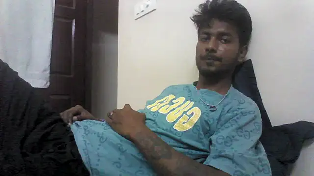 Snapshot of just_fucks chatting on September 2025 01:17:02 PM just fucks online show from September 2025 01:17:02 PM