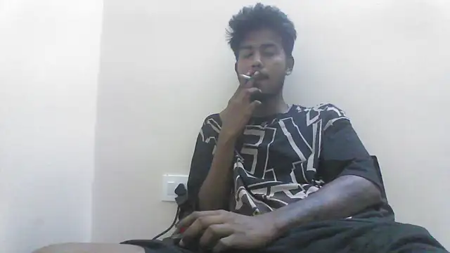 Snapshot of just_fucks chatting on October 2025 07:37:02 PM just fucks online show from October 2025 07:37:02 PM