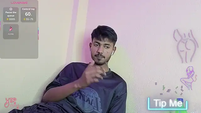 Snapshot of just_fucks chatting on February 2026 07:33:01 PM just fucks online show from February 2026 07:33:01 PM