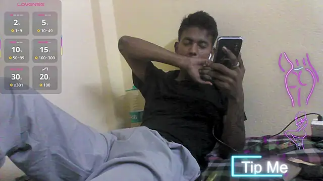 just fucks online show from December 2025 08:04:02 PM