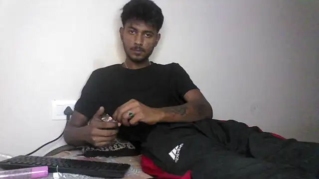 Snapshot of just_fucks chatting on October 2025 09:13:02 PM just fucks online show from October 2025 09:13:02 PM