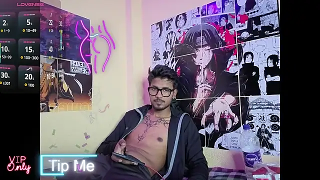 Snapshot of just_fucks chatting on March 2026 07:04:02 PM just fucks online show from March 2026 07:04:02 PM