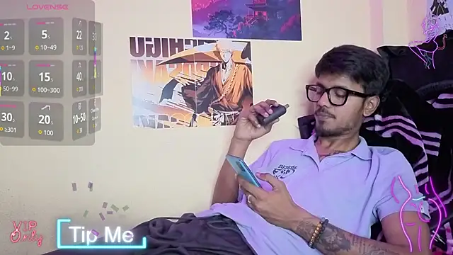 Snapshot of just_fucks chatting on April 2026 09:21:01 PM just fucks online show from April 2026 09:21:01 PM
