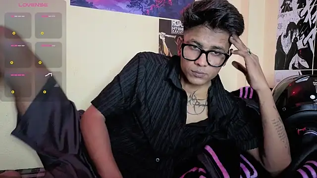 Snapshot of just_fucks chatting on June 2026 07:03:01 PM just fucks online show from June 2026 07:03:01 PM