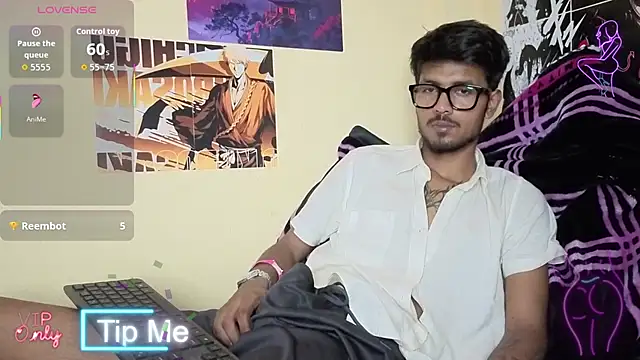 Snapshot of just_fucks chatting on April 2026 09:21:02 PM just fucks online show from April 2026 09:21:02 PM